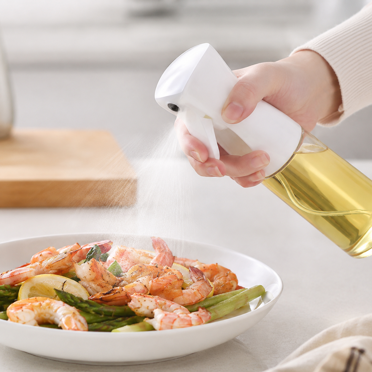 NNEOBA Oil Spray Bottle